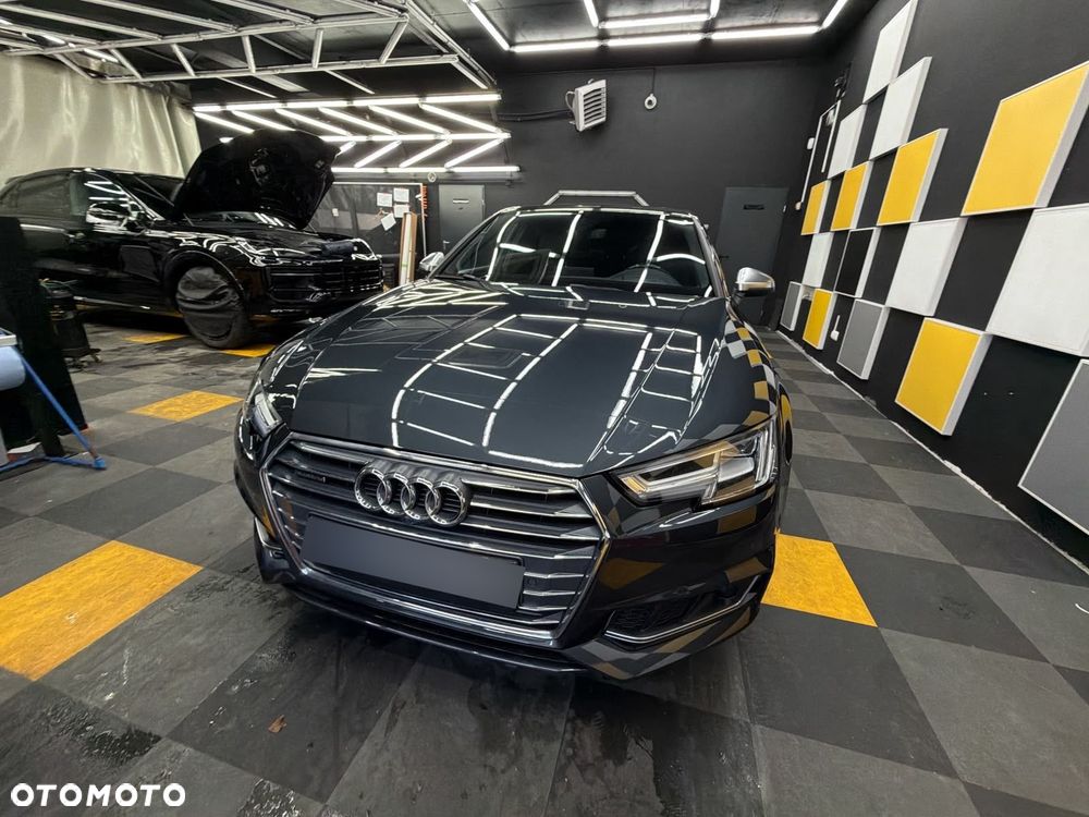 Audi A4 Limousine - 14