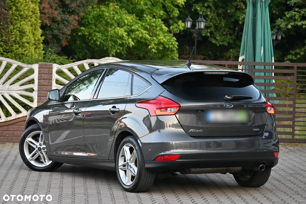 Ford Focus 1.5 EcoBoost Titanium - 11