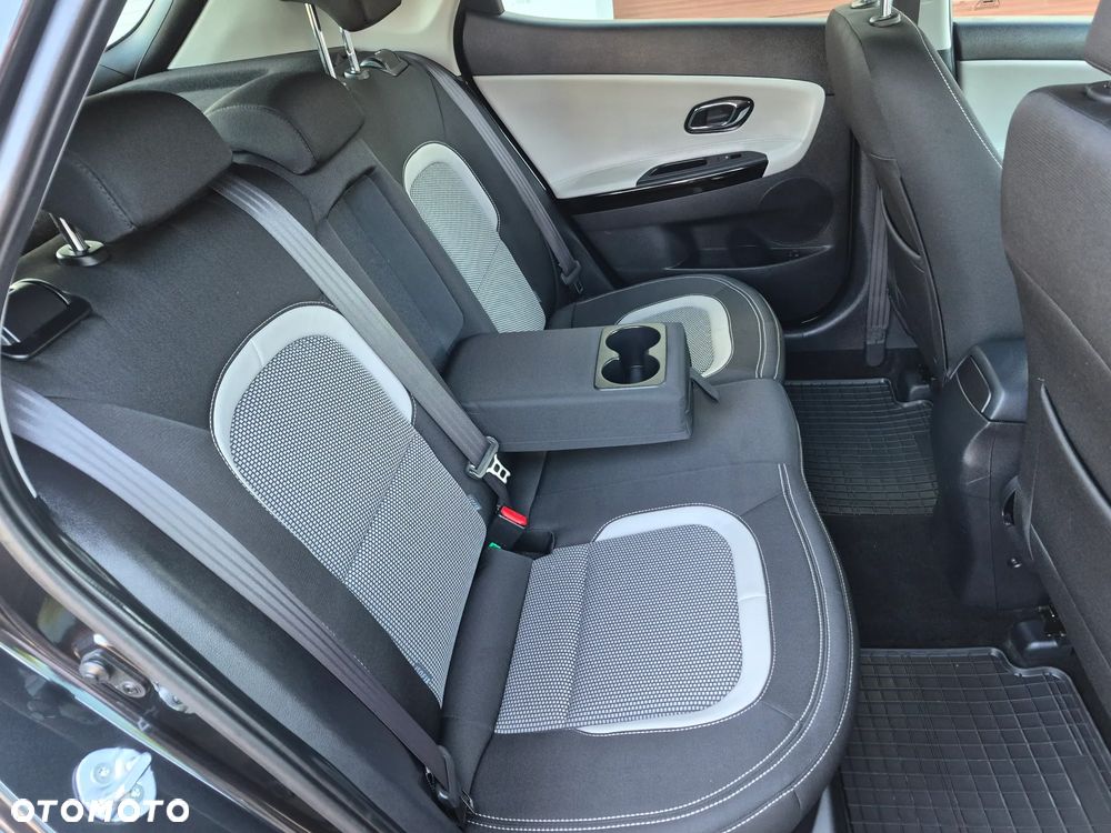 Kia Ceed - 17