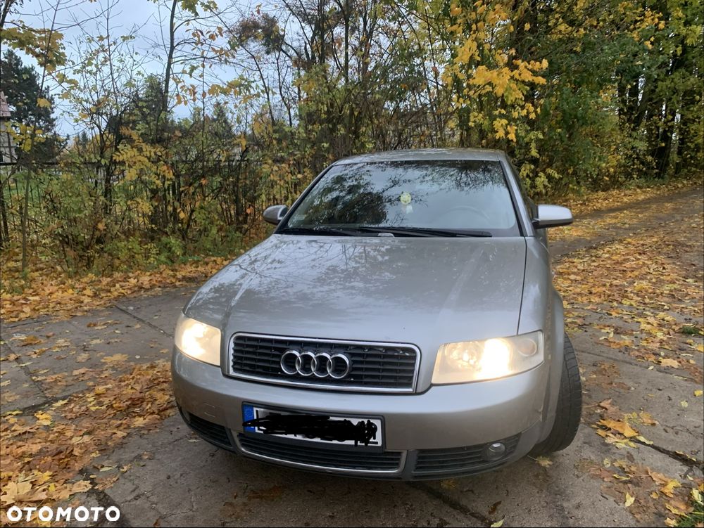 Audi A4 Limousine