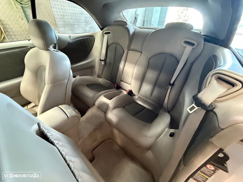 Mercedes-Benz CLK 200 Avantgarde - 10