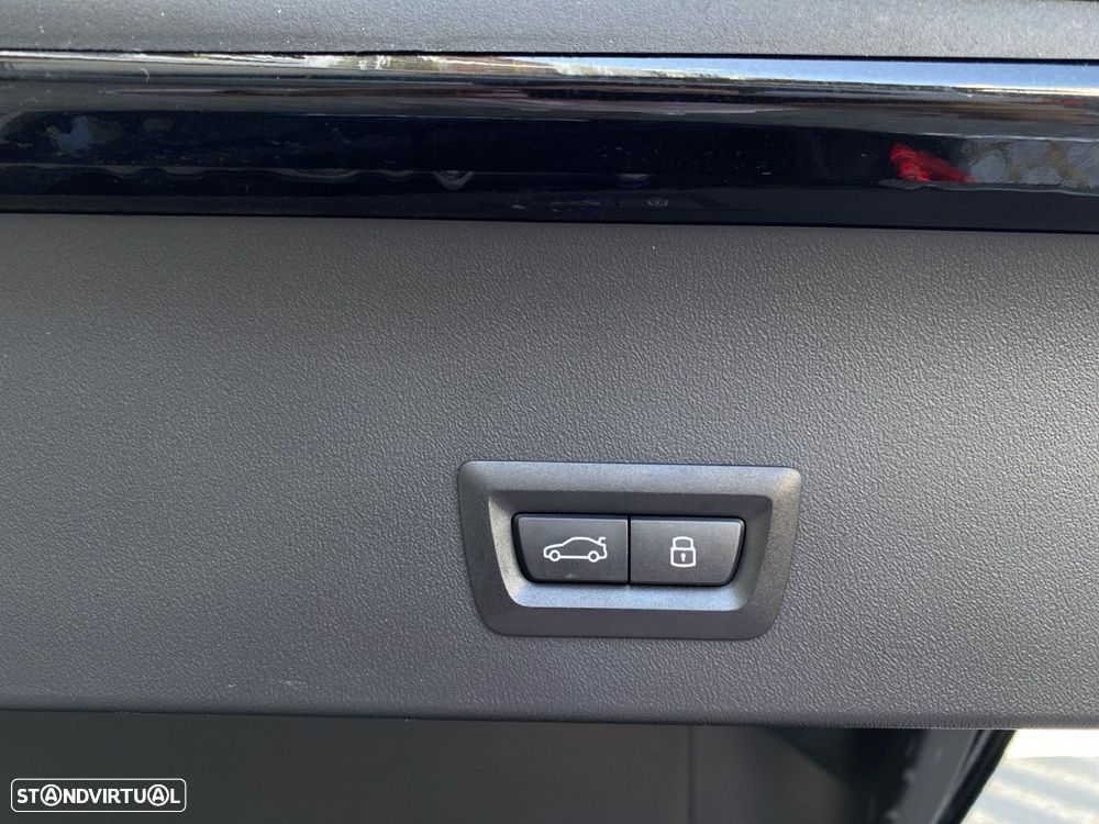 BMW X3 30 e xDrive Pack M Desportivo — fotografia 24