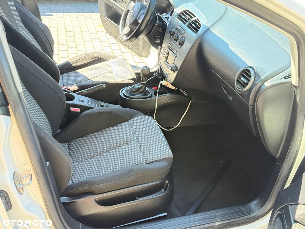 Seat Leon 1.6 Style - 8