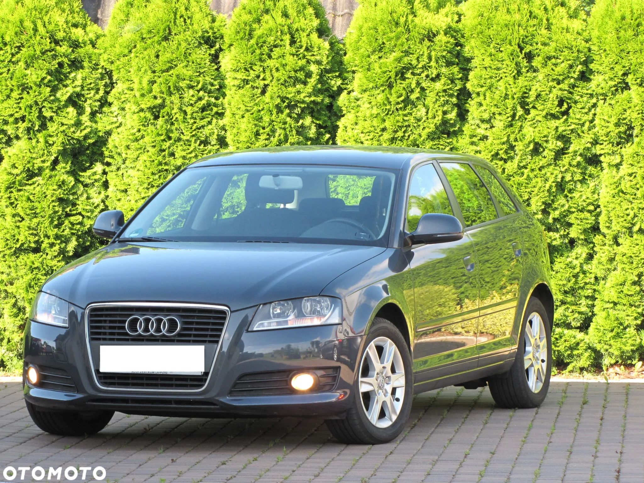 Audi A3 Sportback - 1