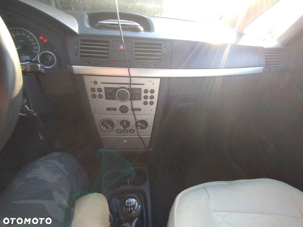 Opel Meriva - 11