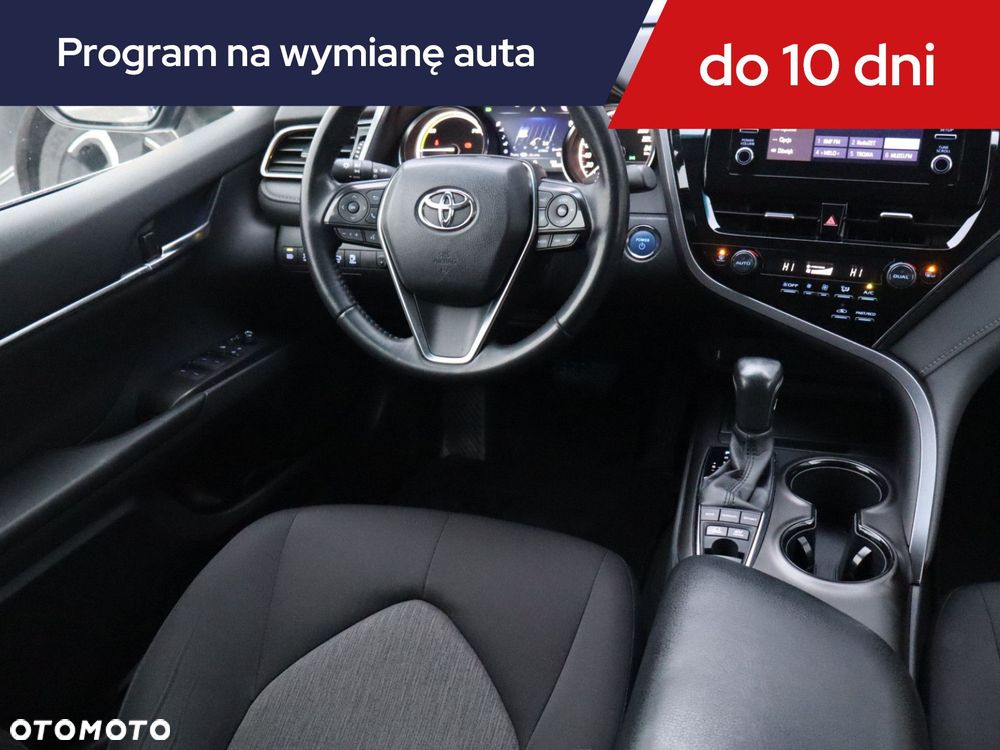 Toyota Camry - 9