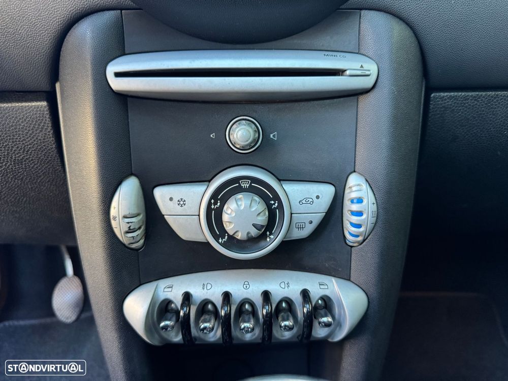 MINI 3 Portas Cooper D - 11