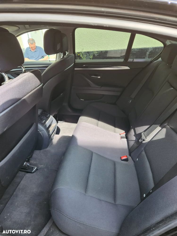 BMW Seria 5 520d Touring - 5
