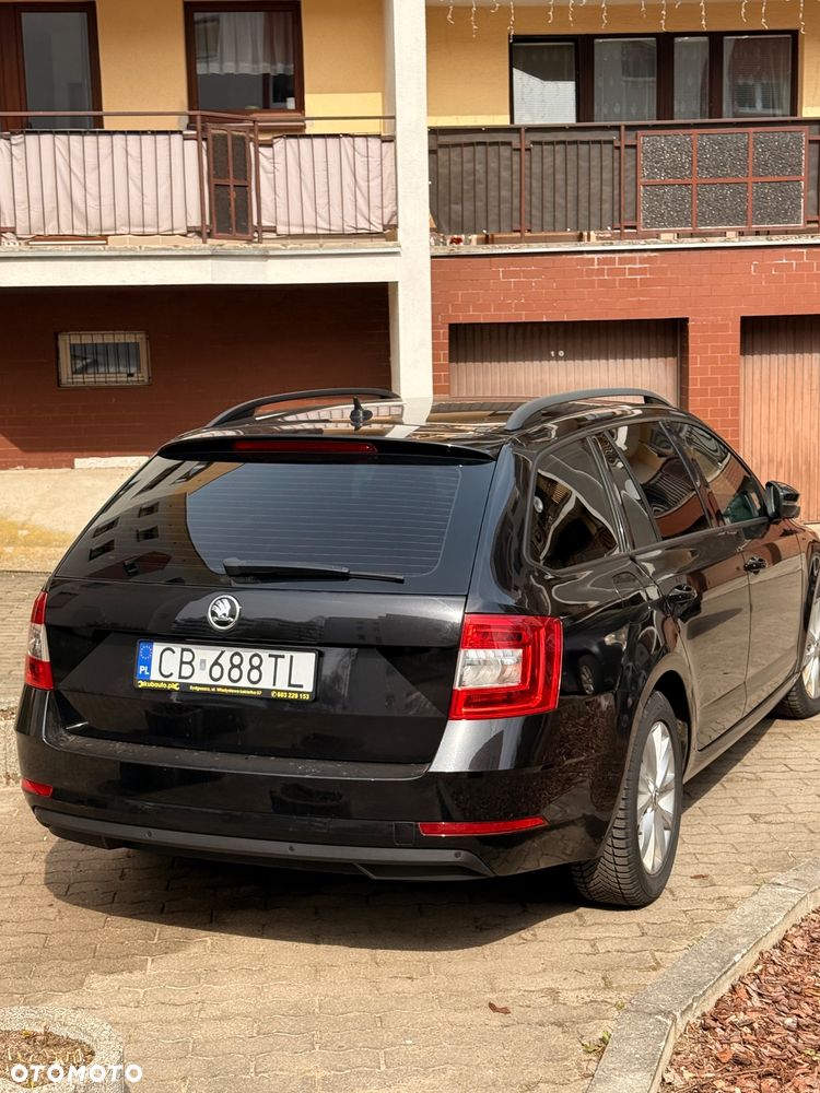 Skoda Octavia 1.6 TDI Ambition DSG - 6