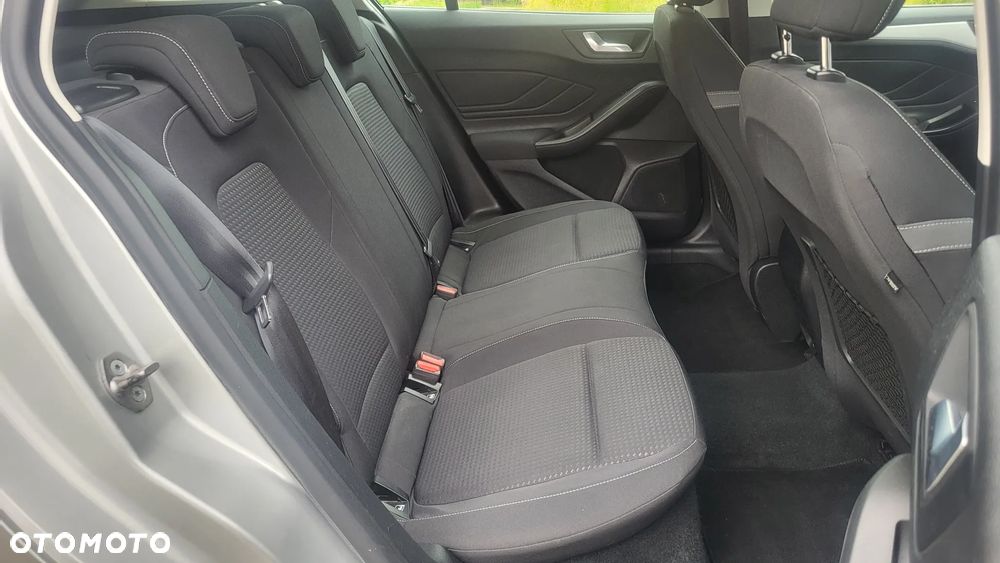 Ford Focus 1.5 EcoBlue Start-Stopp-System COOL&CONNECT - 12