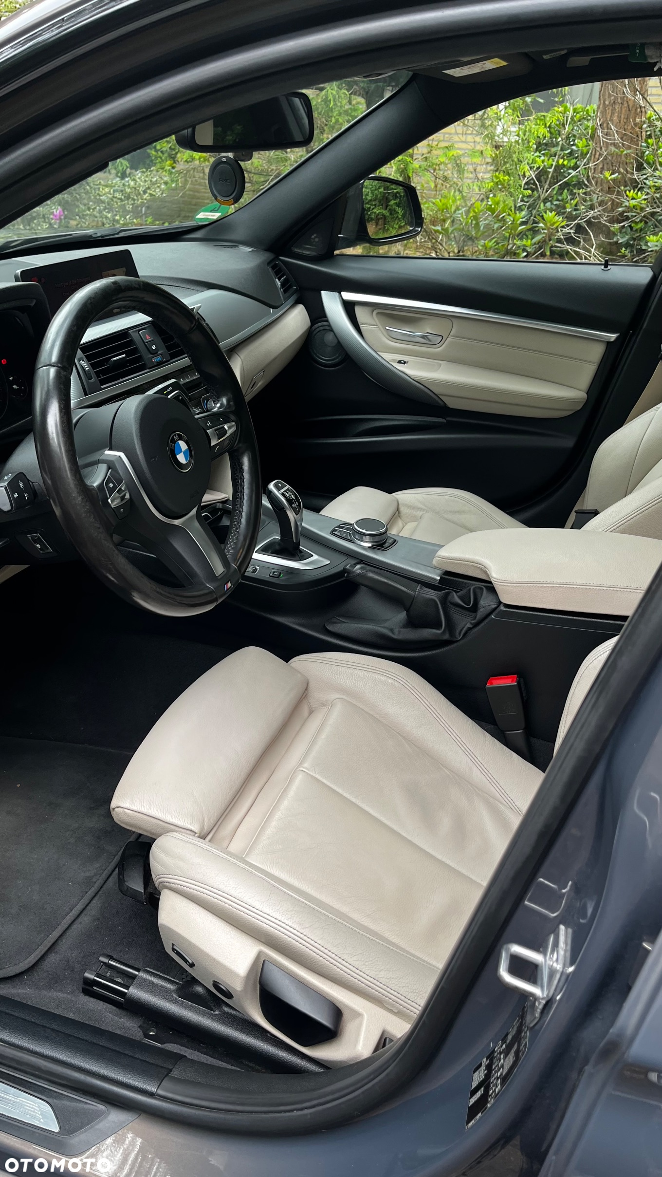 BMW Seria 3 320d - 12
