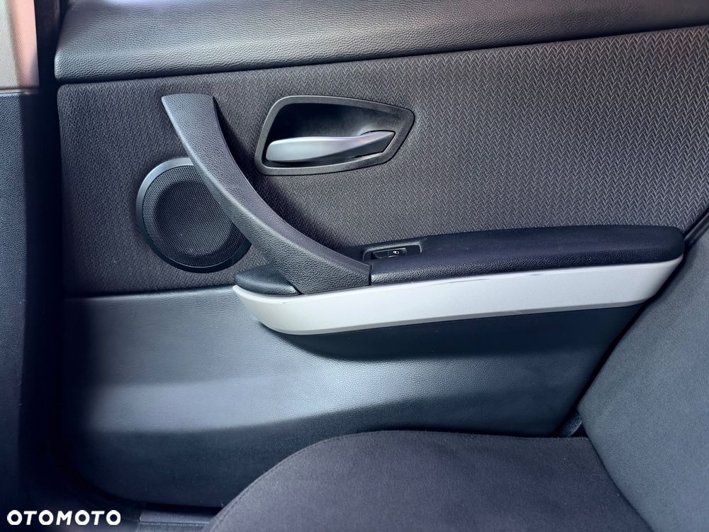 BMW Seria 3 - 22