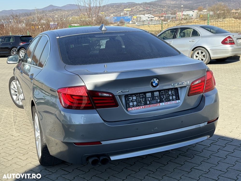 BMW Seria 5 525d xDrive Aut. - 7