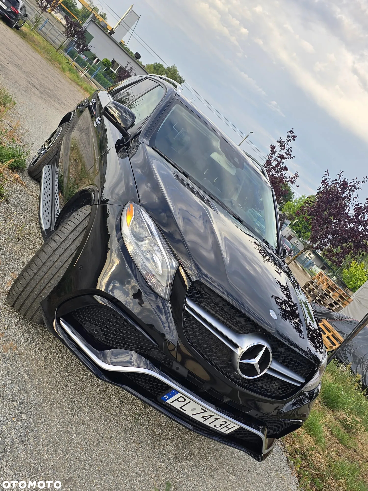 Mercedes-Benz GLE - 12