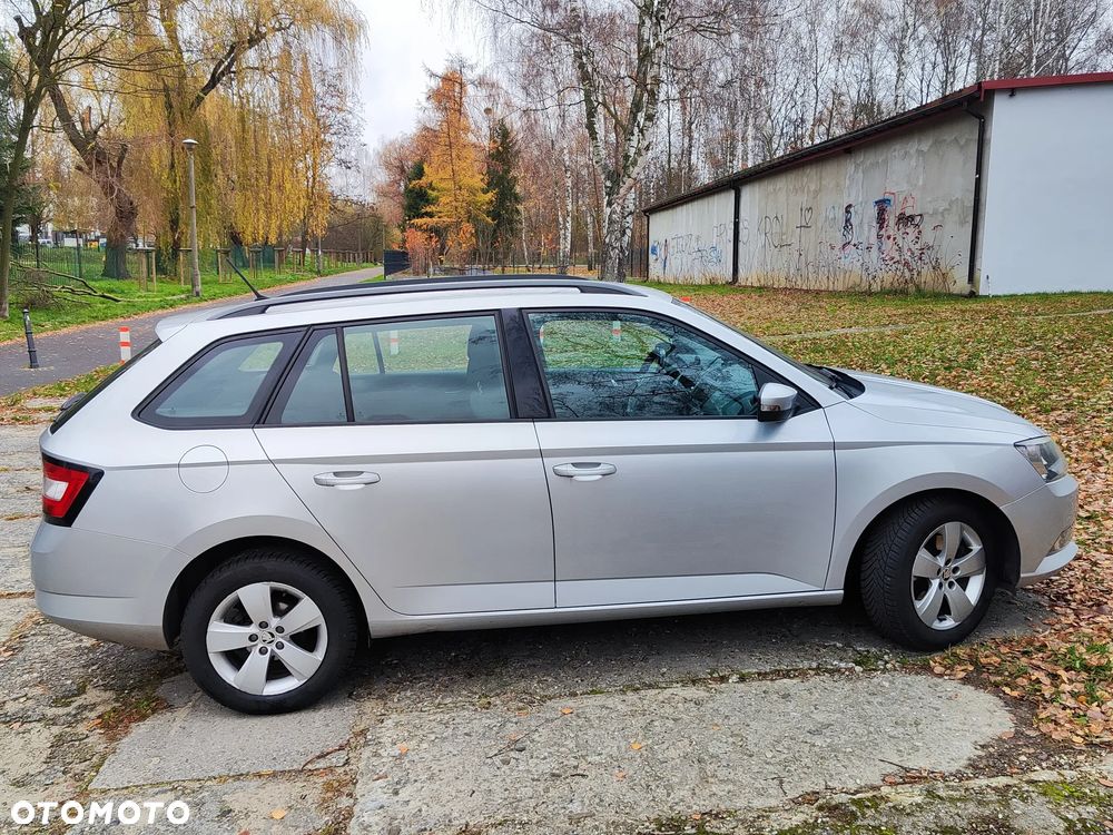 Skoda Fabia 1.2 TSI Ambition - 6