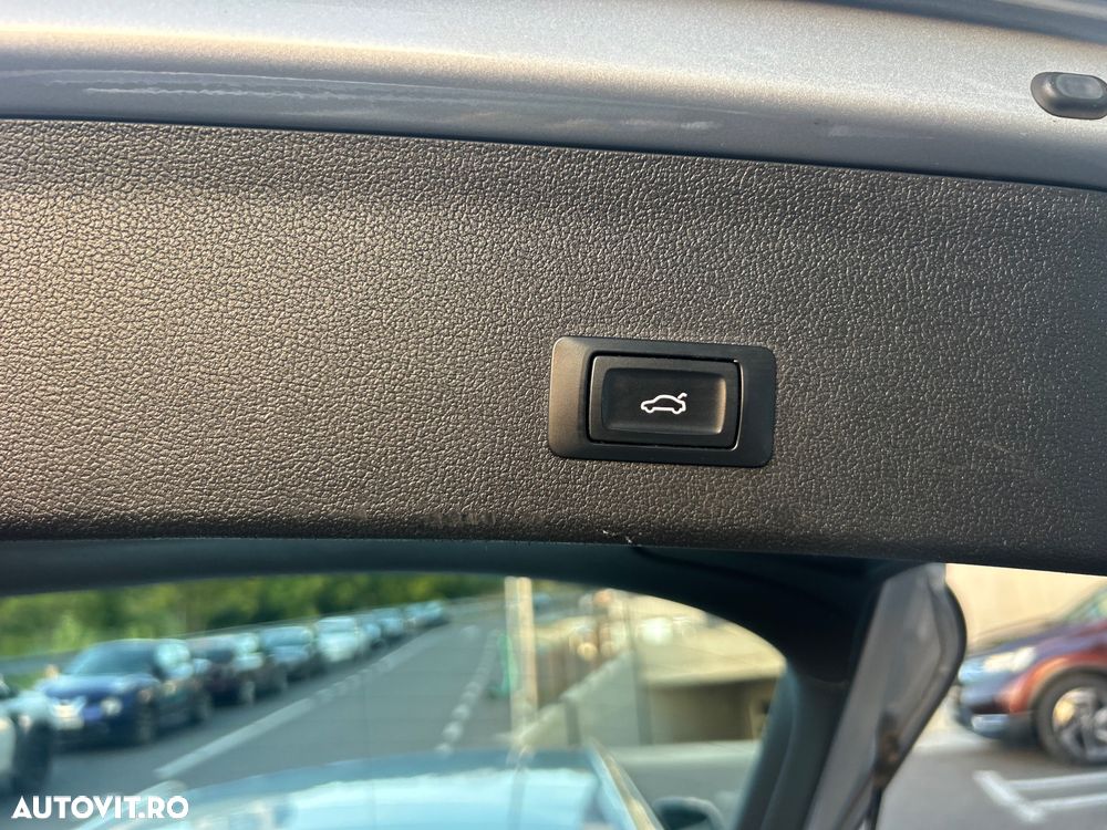 Audi A4 Avant 2.0 TDI - 8