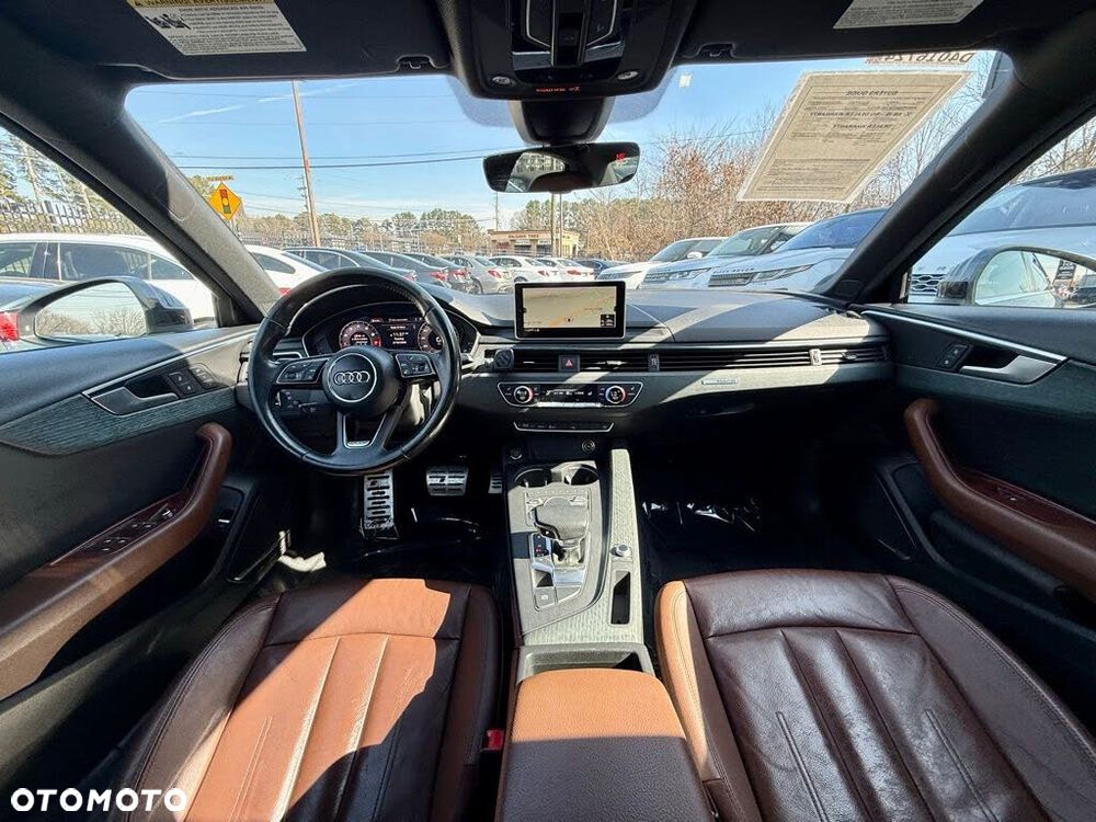 Audi A4 Limousine - 10