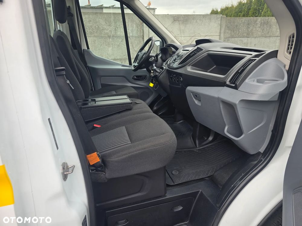 Ford Transit - 14