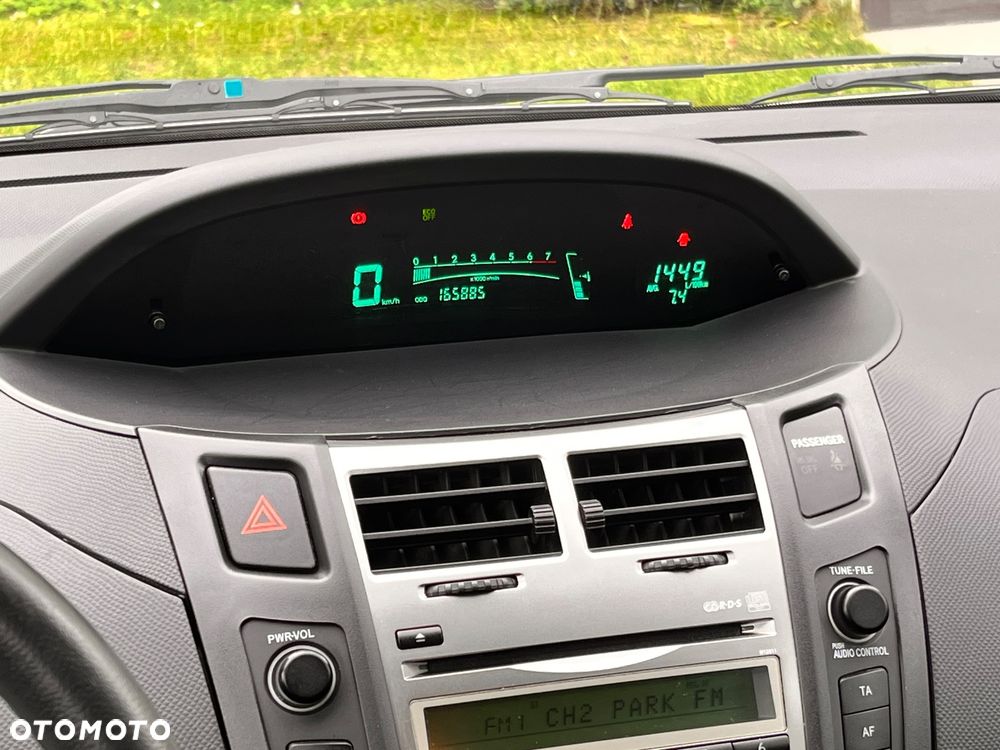 Toyota Yaris - 28