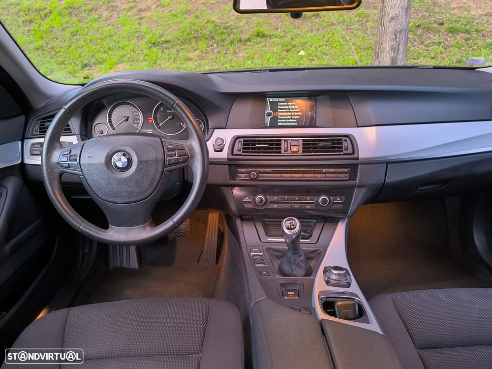 BMW 520 d Luxury Line - 11