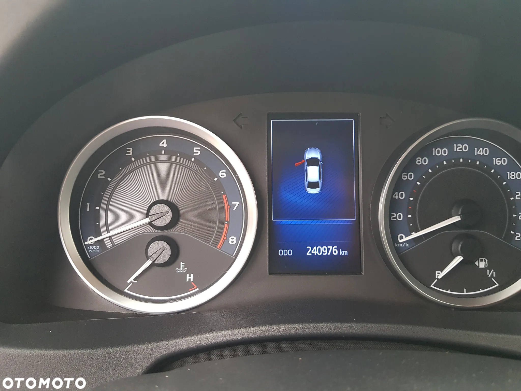 Toyota Corolla 1.6 Comfort - 9