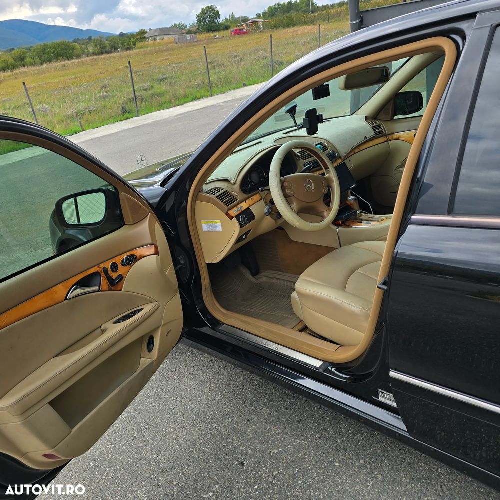 Mercedes-Benz E - 17