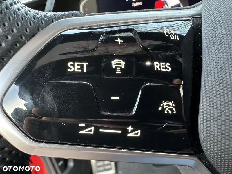 Volkswagen Arteon 2.0 TSI DSG R-Line - 25