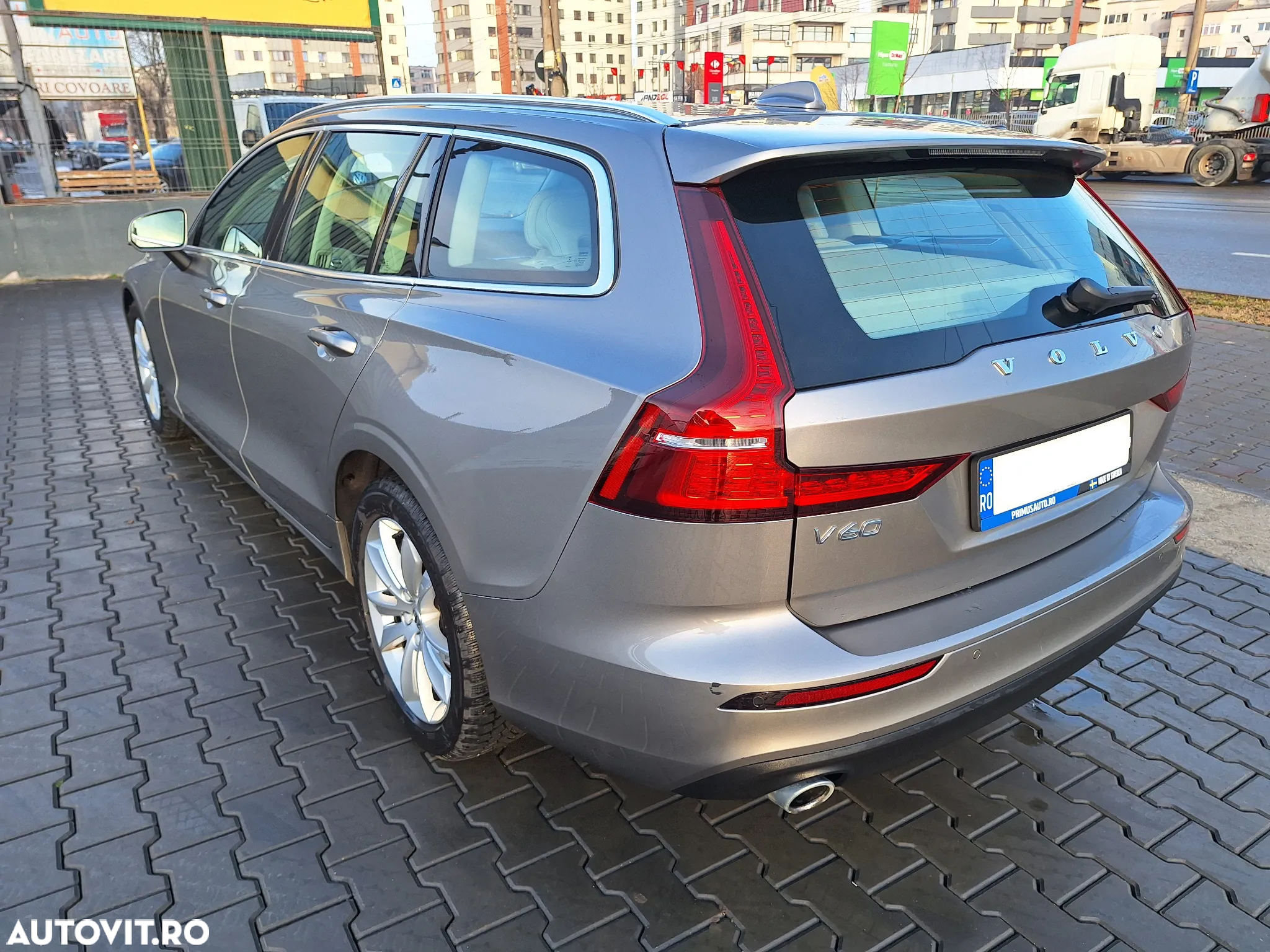 Volvo V60 D4 AWD Momentum - 13