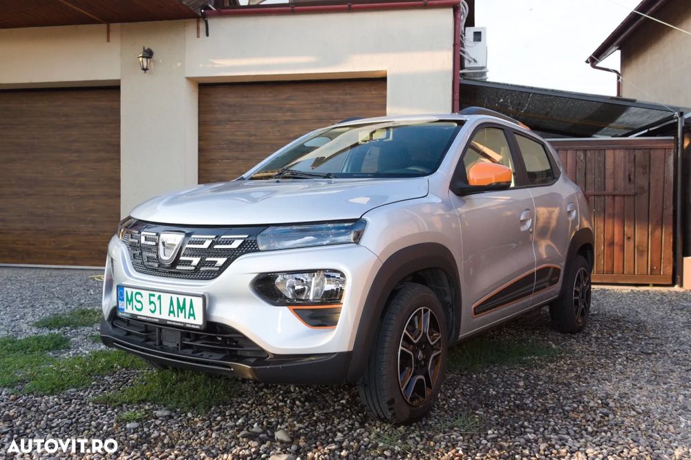 Dacia Spring Expression - 1