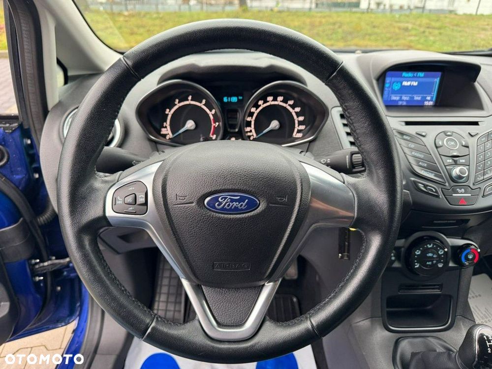 Ford Fiesta 1.25 Silver X - 23