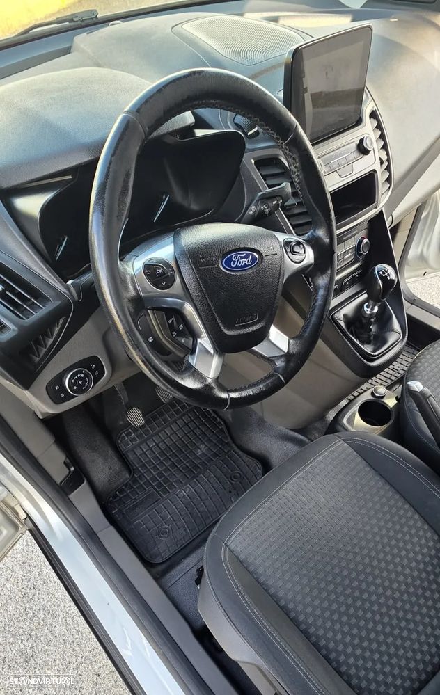 Ford Transit Connect - 9