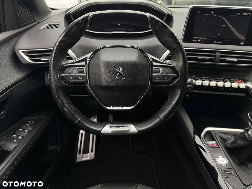 Peugeot 3008 1.2 PureTech GT S&S - 17