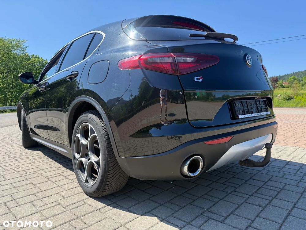 Alfa Romeo Stelvio 2.0 Turbo 16V AT8-Q4 Lusso Ti - 6