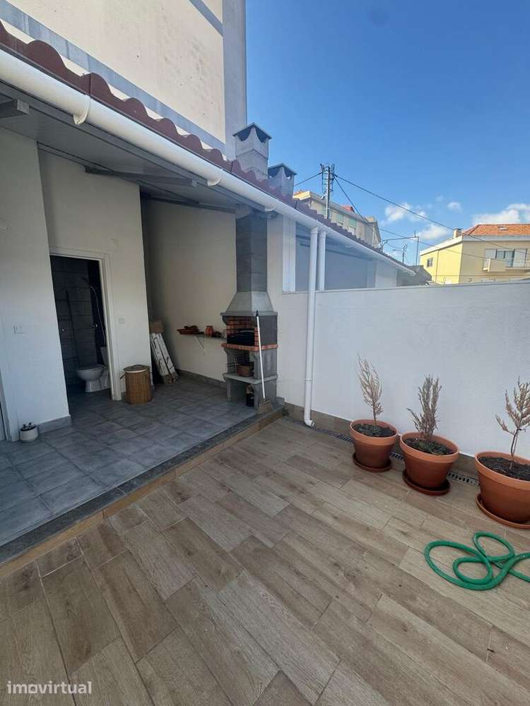 Habitação T2 em Santa Iria de Azoia, São João da Talha e Bobadela de 4 - Grande imagem: 5/26