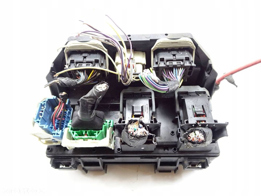 skrzynka bezpieczników chrysler grand voyager v 2.8 crd - 4