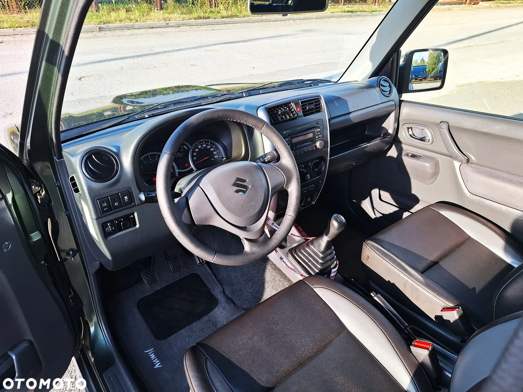 Suzuki Jimny - 25