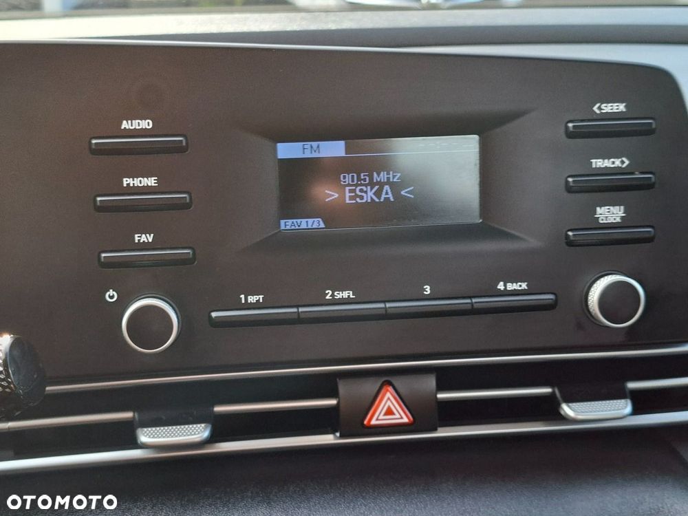 Hyundai Elantra - 18
