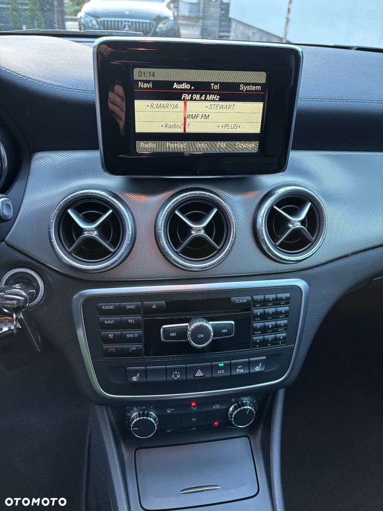 Mercedes-Benz CLA 250 7G-DCT AMG Line - 29