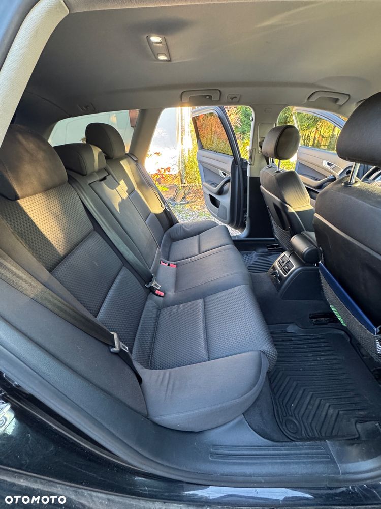Audi A6 Avant - 15