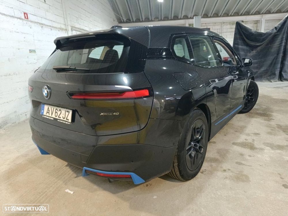 BMW iX xDrive 40 - 3