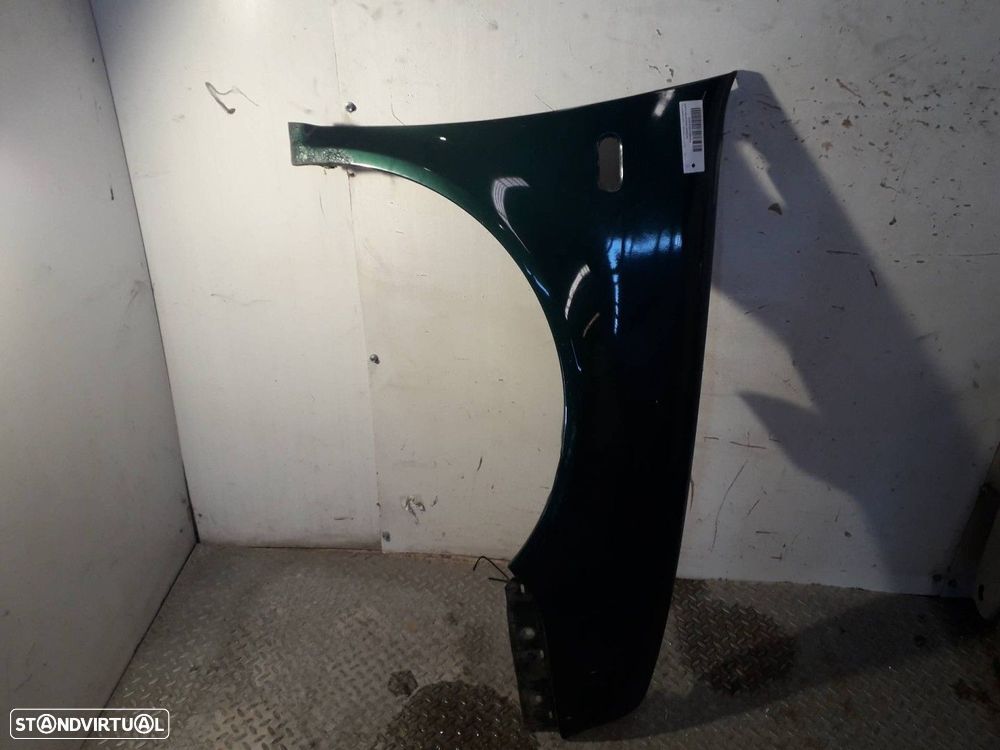 GUARDA-LAMAS FRENTE DIREITO VOLKSWAGEN GOLF IV 1.9 TDI 110CV 1896CC - 1