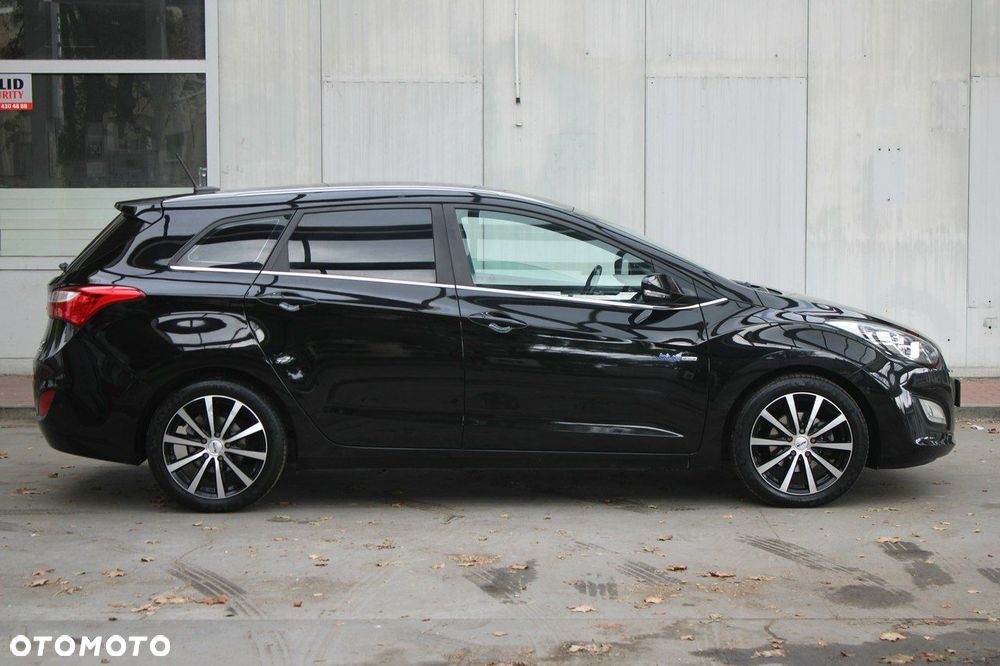 Hyundai i30 1.6 GDI BlueDrive Premium - 4
