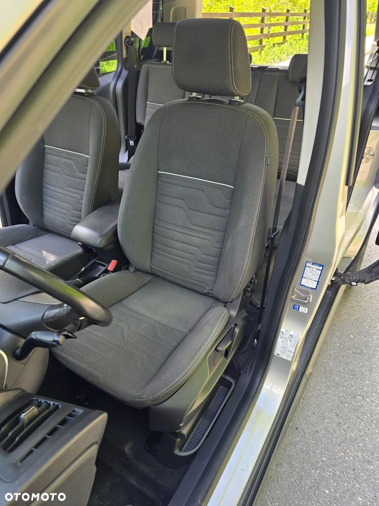 Ford Tourneo Connect 1.5 TDCi Start-Stop Titanium - 22
