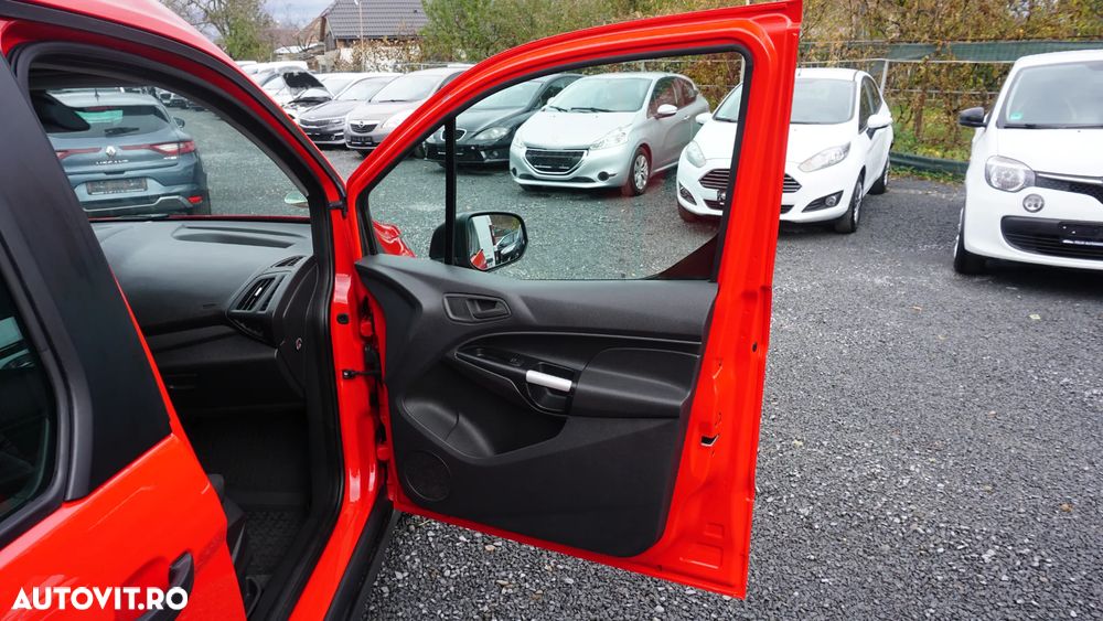 Ford Tourneo Connect 1.5 EcoBlue Start-Stop Titanium - 8