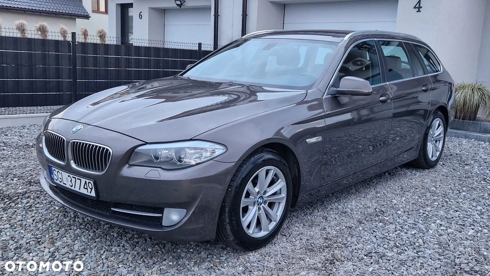 BMW Seria 5 520d Sport-Aut - 30