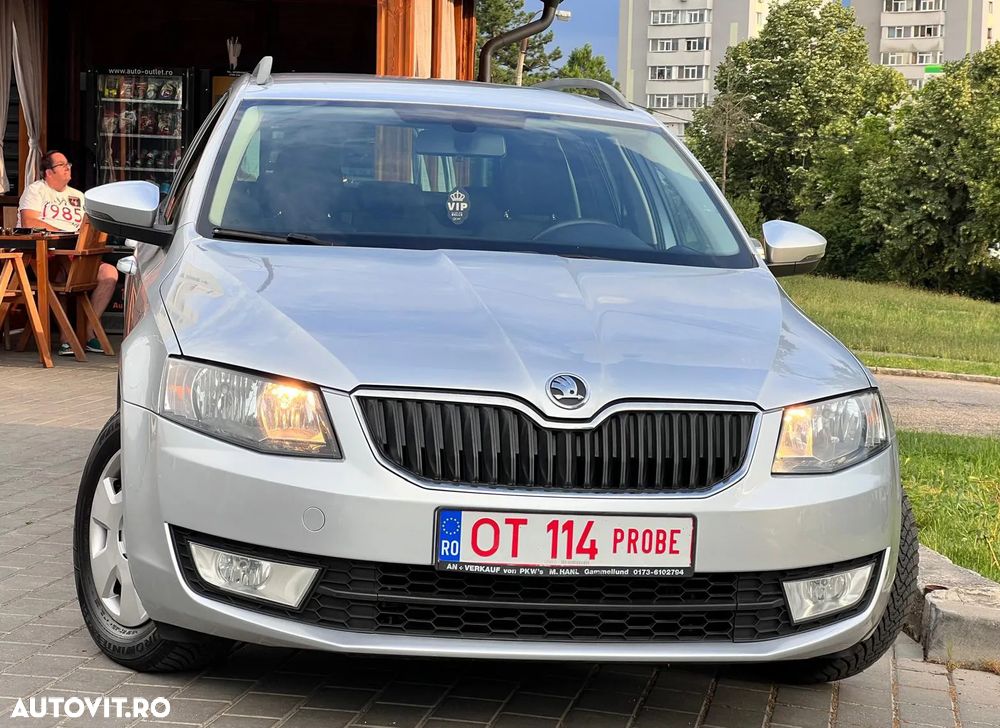 Skoda Octavia 1.6 TDI Premium Edition - 11