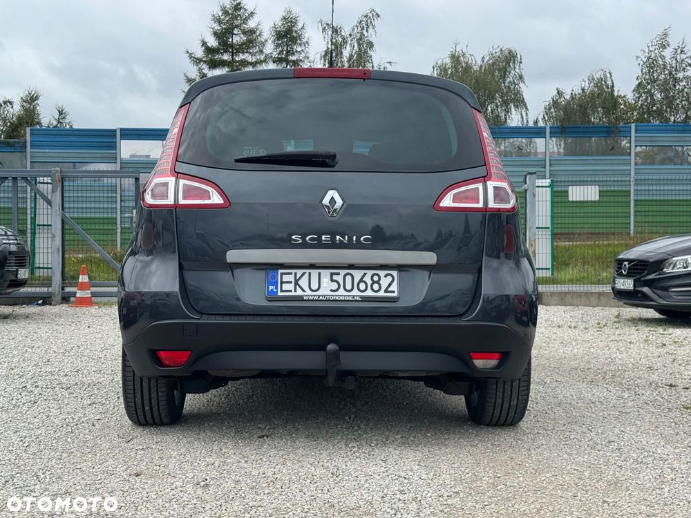 Renault Scenic 1.6 16V 110 Expression - 11