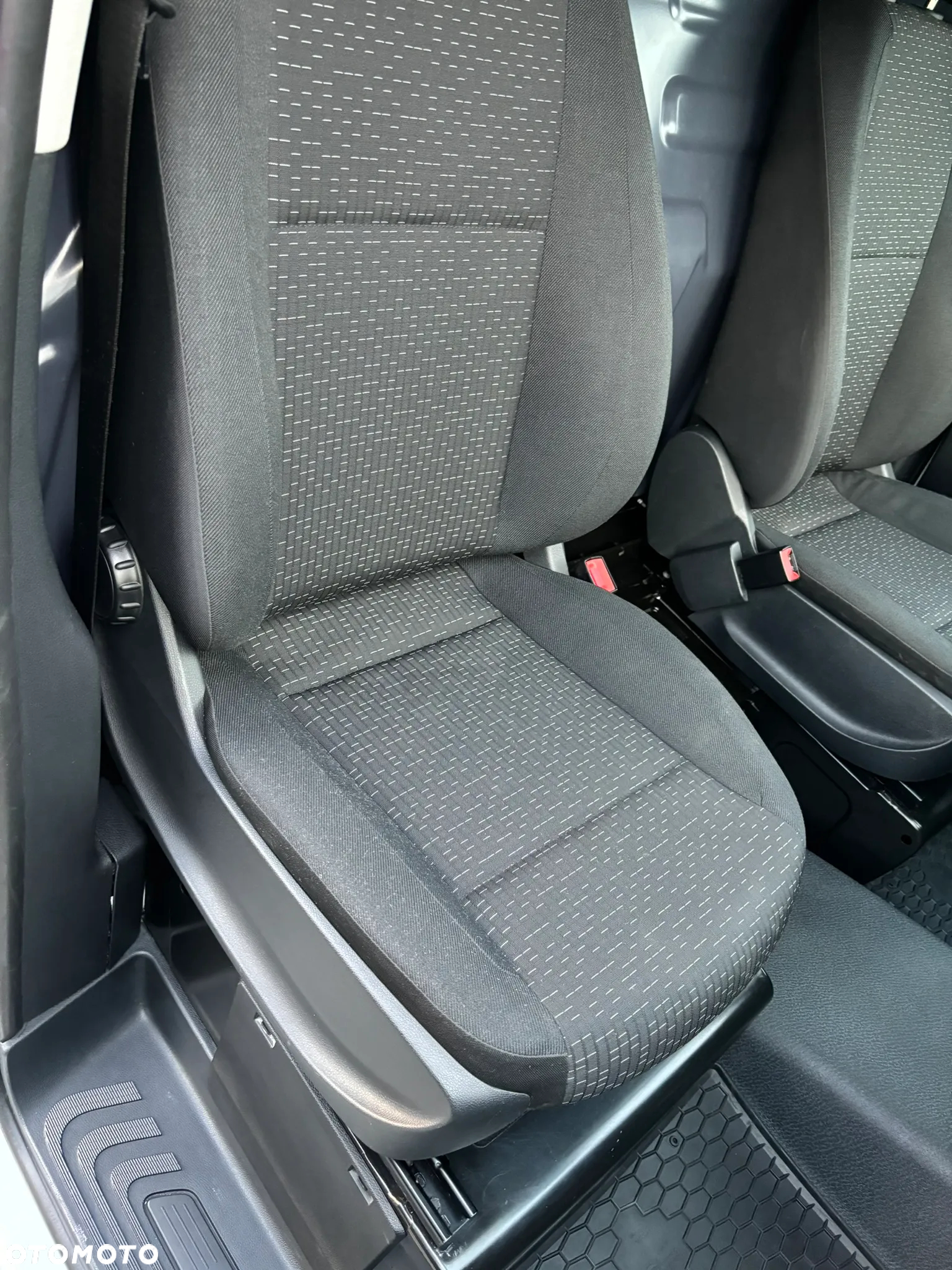 Mercedes-Benz VITO 2,0CDI Long Przebieg 37tyś km Faktura Vat - 21