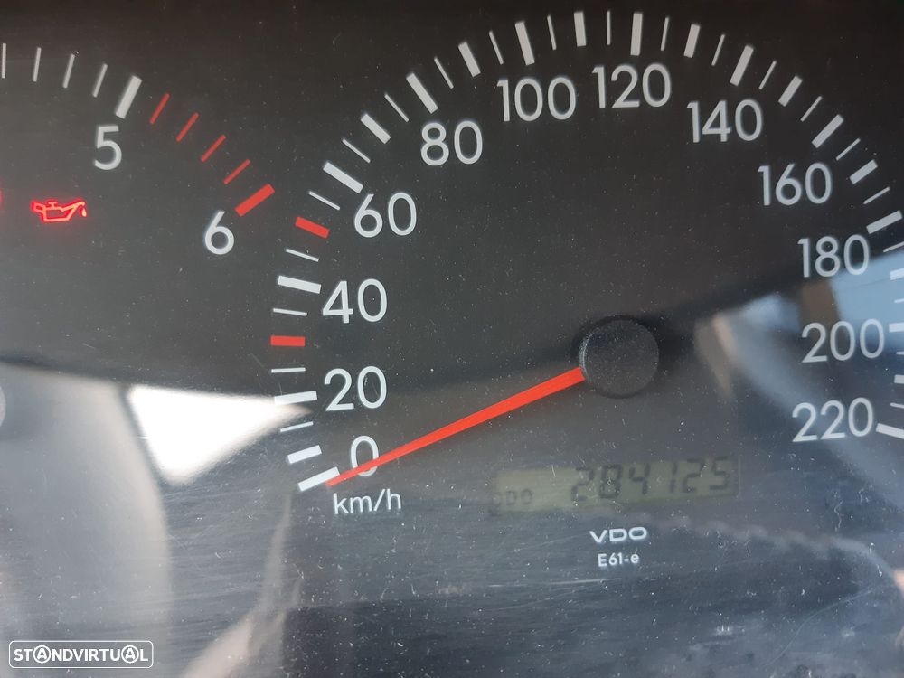 Toyota Corolla 2.0 D-4D Sol - 4