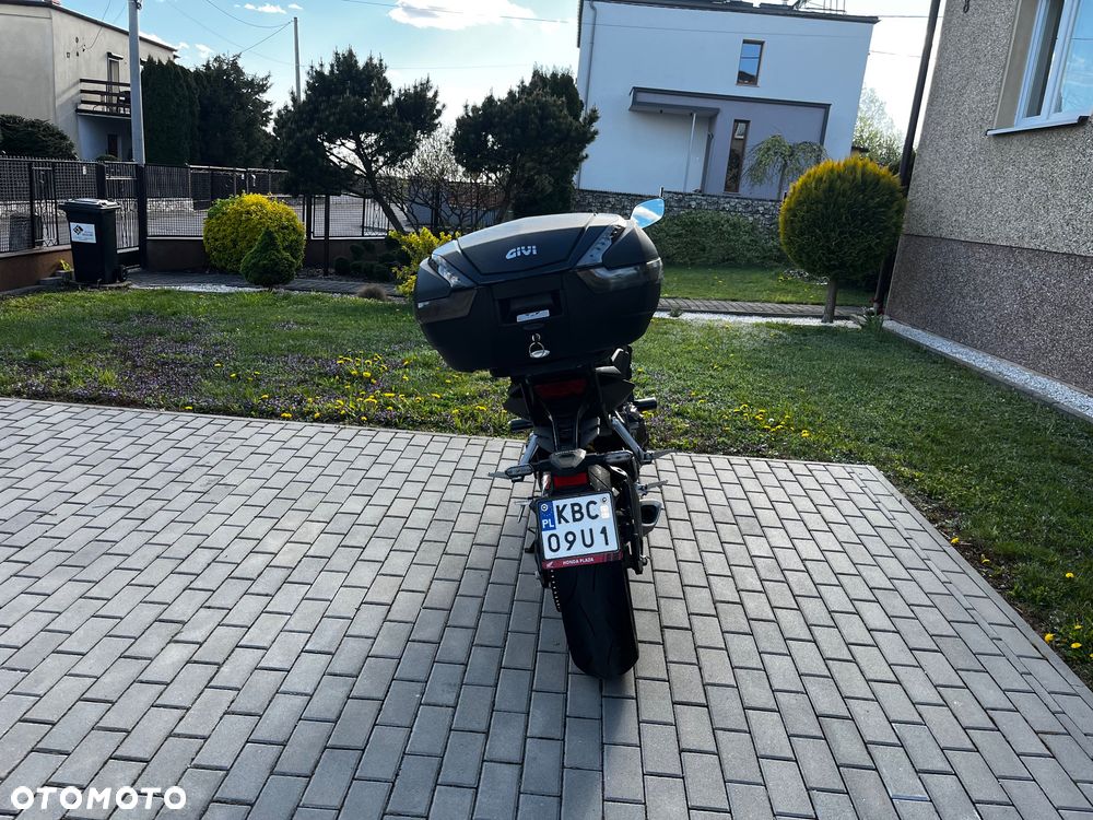 Honda CB - 4